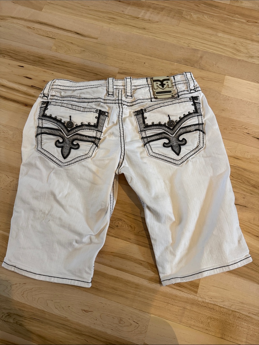 Rock Revival-Edgar White Denim Jean Distressed Shorts-38-Read